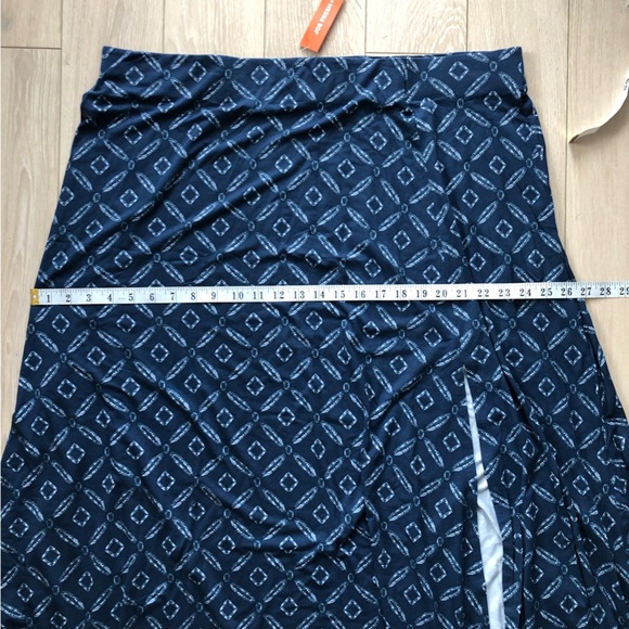 NWT Joe Fresh Slit Maxi Skirt in Blue Size 1X - Picture 5 of 10
